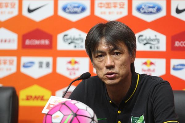 公交车被cao合不拢腿